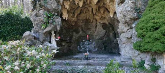 MADONNA DI LOURDES