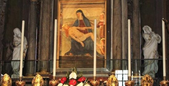 Altare maggiore